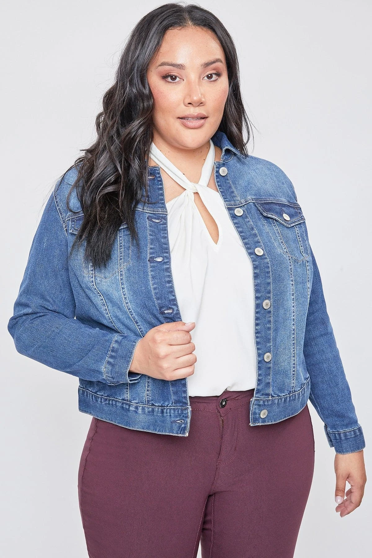 Women's Plus Size Cropped Denim Jacket 8 Women's Plus Size Cropped Denim Jacket - Image 6
