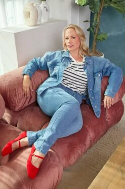 Women's Plus High Rise Basic 5 Pocket Straight Leg Jeans -Wana Fashion Shop XP023929 35M ALYSSA LS3