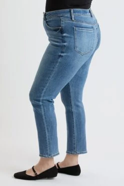 Women's Plus Premium Stretch Slim Straight Jeans -Wana Fashion Shop XP024460 16T 2