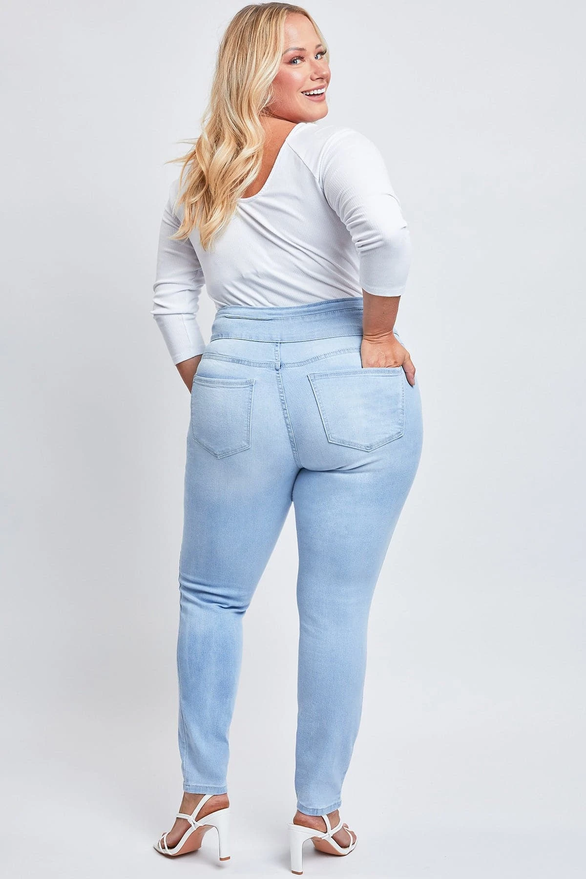 Women's Plus Size Sustainable Stacked Waistband Skinny Jeans 8 Women's Plus Size Sustainable Stacked Waistband Skinny Jeans - Image 6